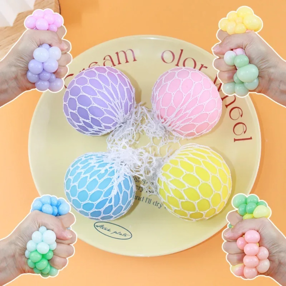 ลูกบอลบีบมือ 6 ซม. สามสี ทำจาก - Badminton Yonex Nanoflare บทวิจารณ์และราคา