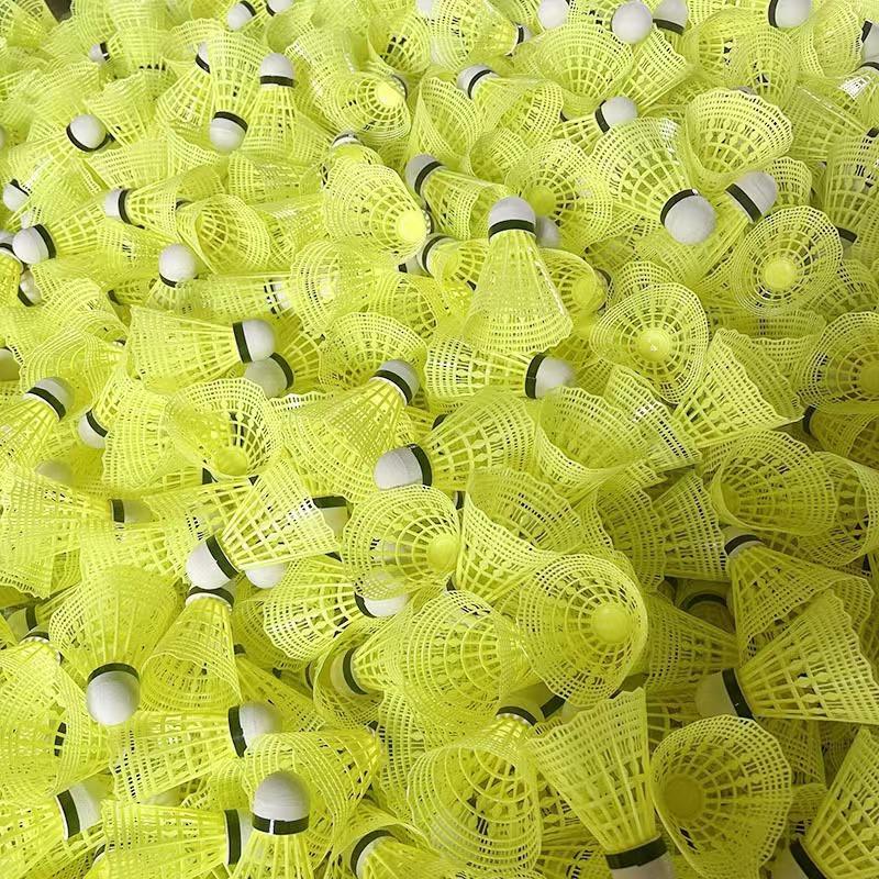 3/6/12 ชิ้น ลูกขนไก่ไนลอนสีเหล - Badminton Nylon Shuttlecock บทวิจารณ์และราคา
