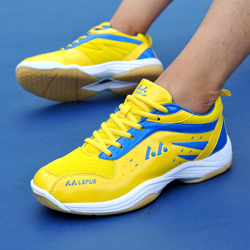 รองเท้าแบดมินตันสำหรับการแข่งข - Badminton Vector บทวิจารณ์และราคา